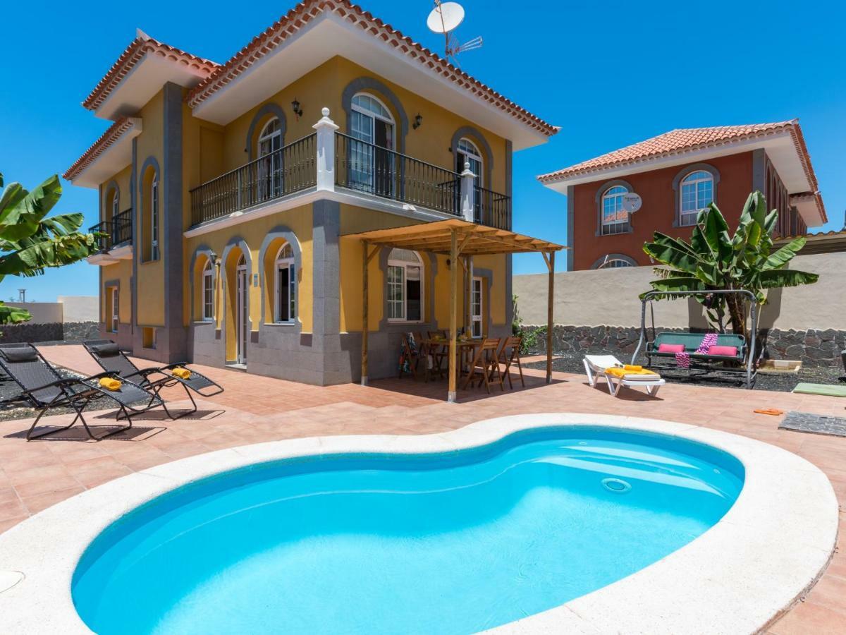 אדחה Amazing Villa Viktoria! Pool Big Garden מראה חיצוני תמונה