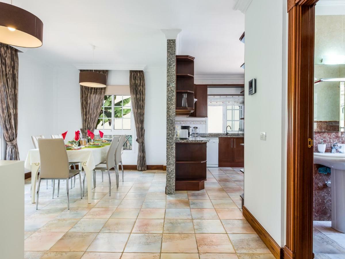 אדחה Amazing Villa Viktoria! Pool Big Garden מראה חיצוני תמונה